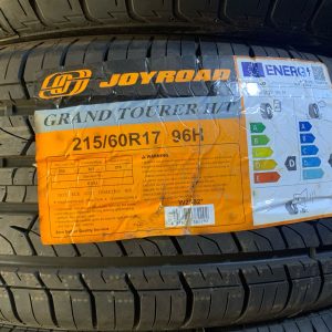 215/60R17 Joyroad Tyre